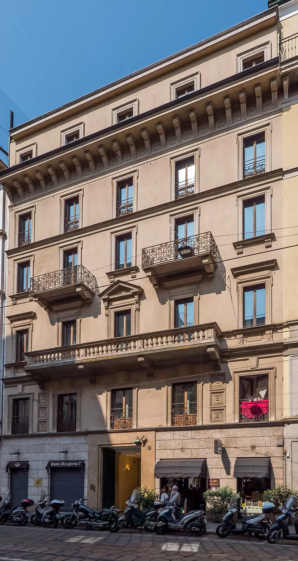 Via Santa Margherita 7